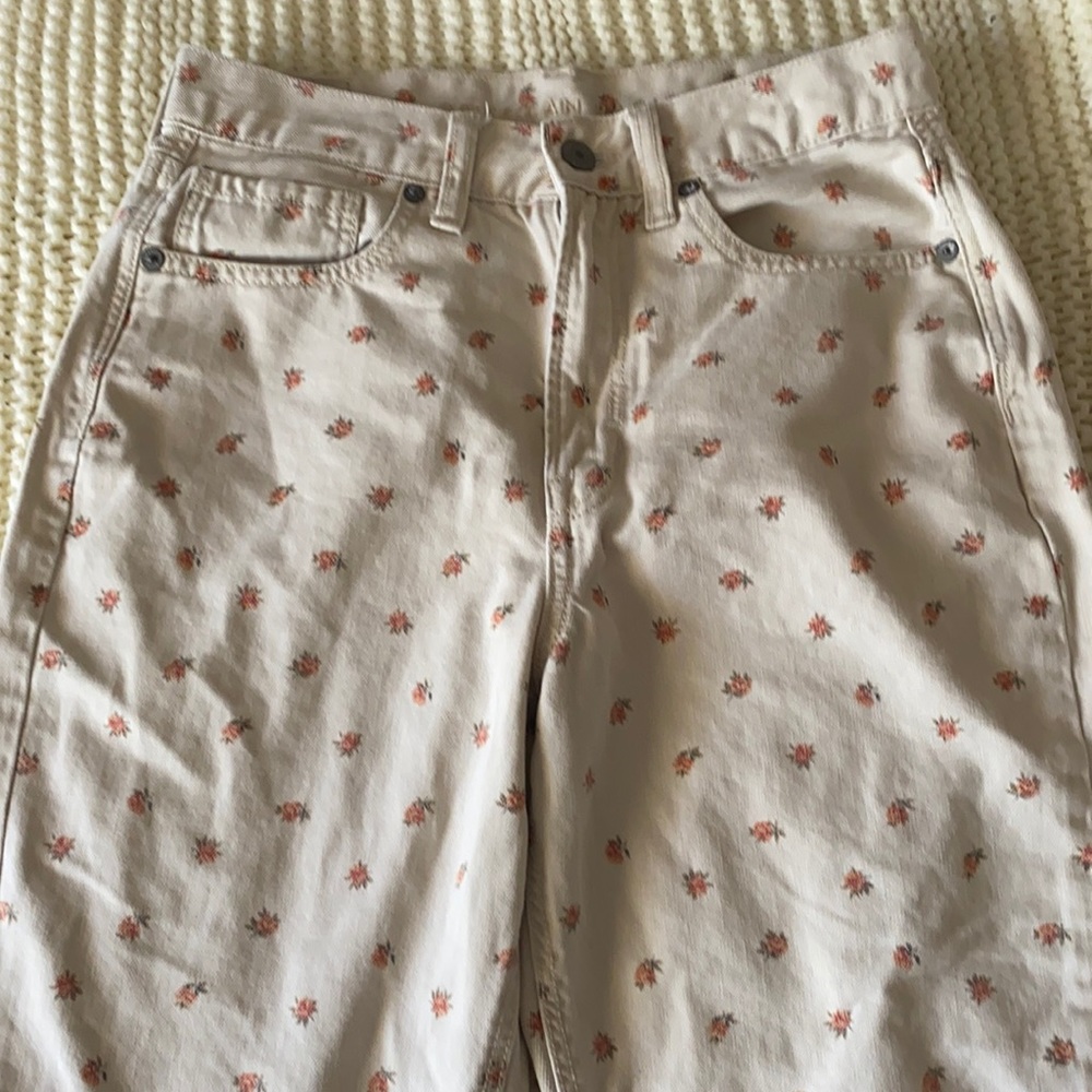 American Eagle floral mom jeans